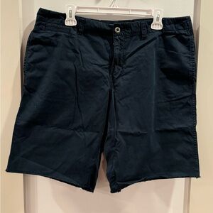 Paperbacks men’s shorts navy with unfinished ends. Size 36